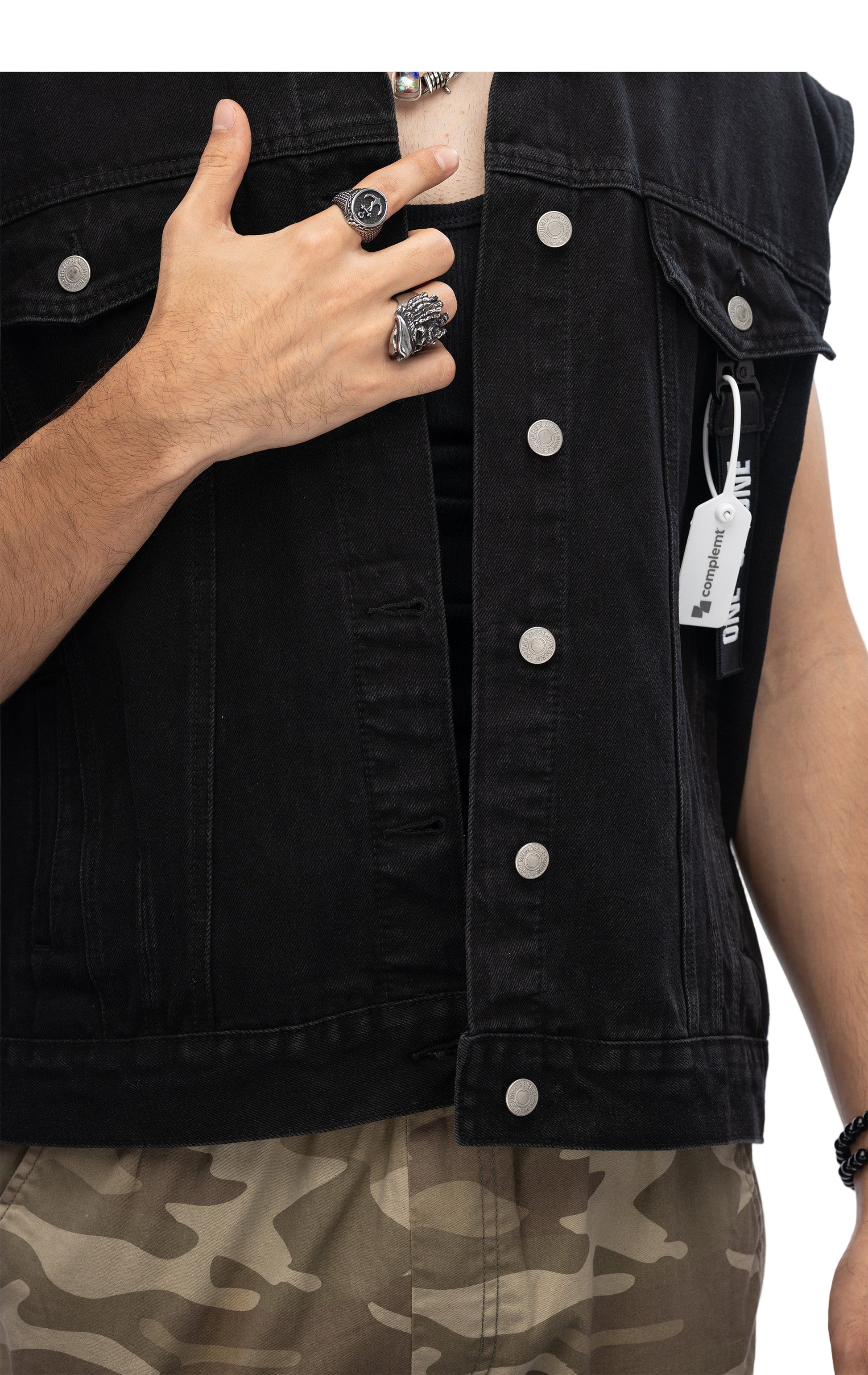 Archivo 06 - Manifiesto / Denim Jacket